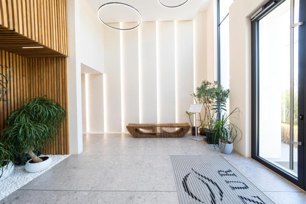Elinor Apartments - C29 Saints Constantine and Helena Bagian luar foto
